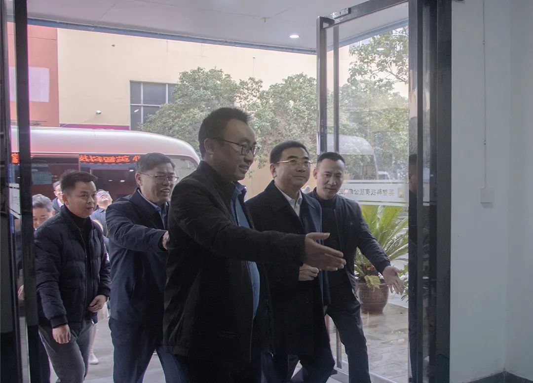 九江市市委副書記、市長蔣文定來英智科技調(diào)研督導(dǎo)“五經(jīng)普”工作！